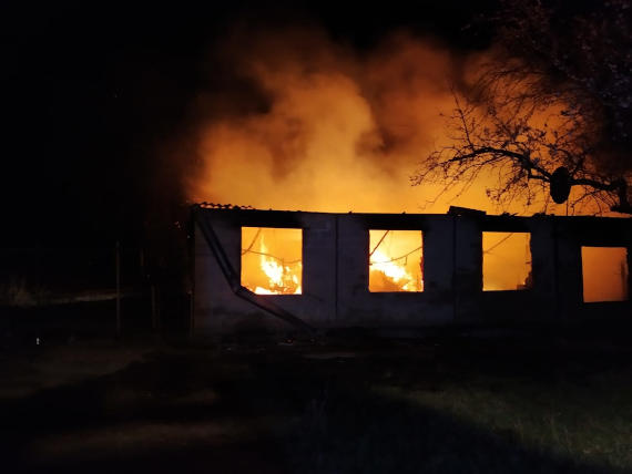 Севастопольские огнеборцы ликвидировали пожар в районе Фиолентовского шоссе 