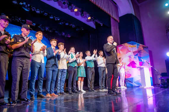 В Севастопольском центре культуры и искусств состоялось открытие пятого сезона фестиваля Севастопольской официальной лиги КВН. 