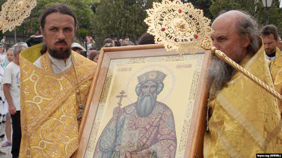 В Херсонесе во вторник, 28 июля, отметили День крещения Руси. В честь праздника провели два крестных хода