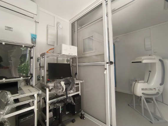 овый мобильный комплекс на базе КАМАЗа, оснащённый маммографом и флюорографом