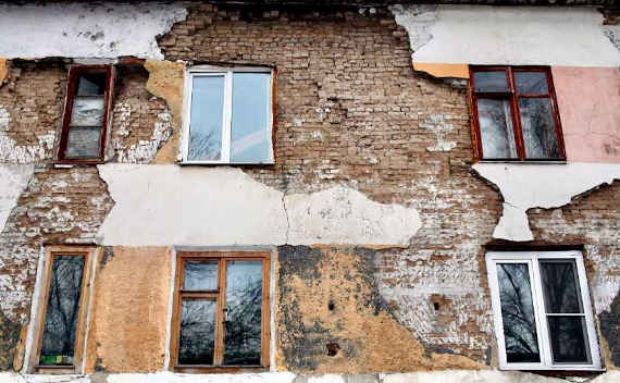 Комиссия горхоза Севастополя признала общежития на улице Гагарина,3 и 3А, в селе Полюшко непригодными для жизни