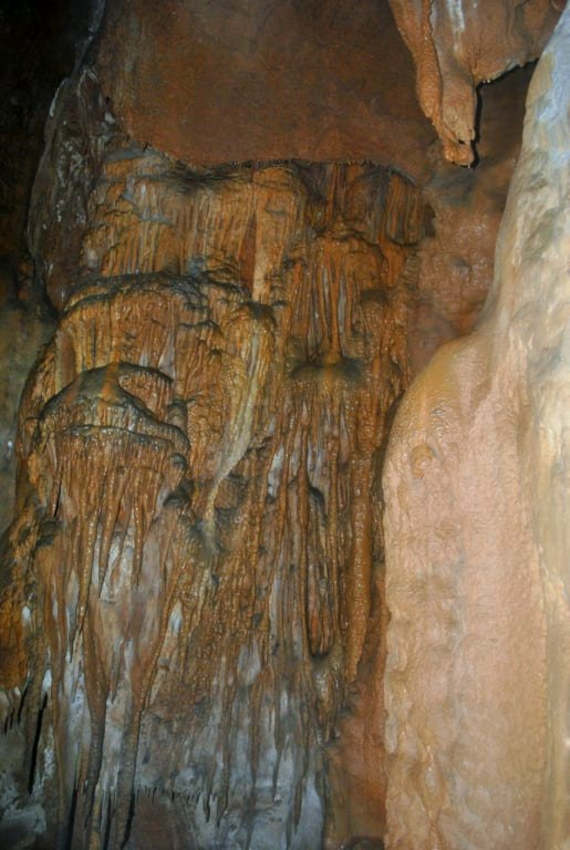 Пещера находится в районе центрального карстового плато на Ай-Петри. 35 метров – высота 12-этажного дома, это только её разведанная часть