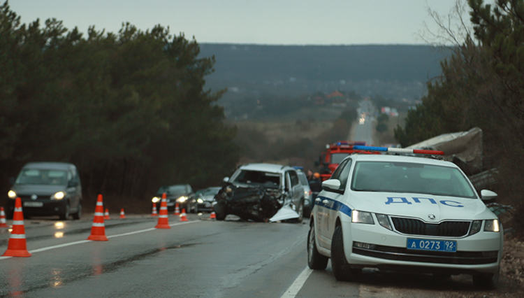 водитель автомобиля Volkswagen выехал на полосу встречного движения, где совершил столкновение с автомобилем «Газель»