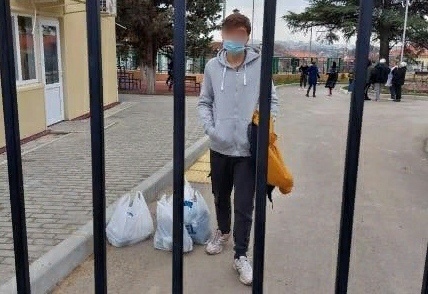 В севастопольском приюте для детей и подростков находится шестнадцатилетний Максим Прокаев