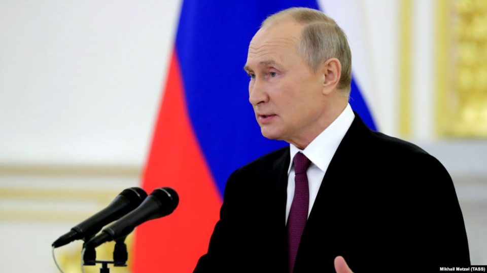 Рейтинг Владимира Путина падает - соцопрос