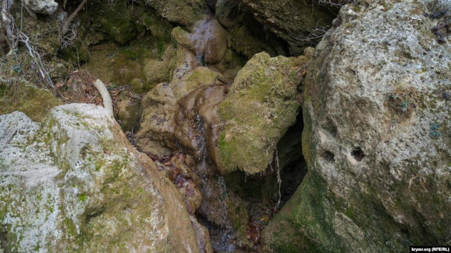 пересох водопад Су-Учхан у Красных пещер