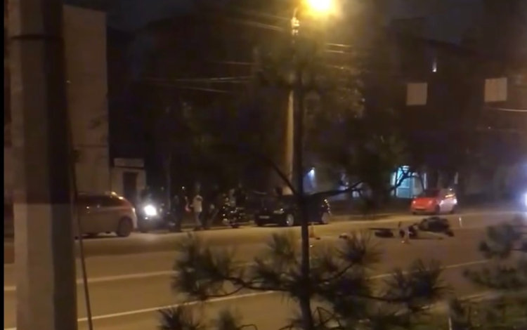 В Севастополе столкнулись легковушка и мотоцикл. ДТП произошло накануне вечером на проспекте Генерала Острякова