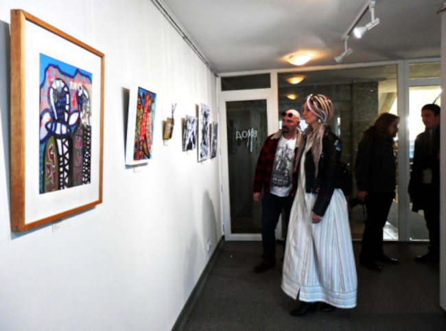 выставка живописи и графики севастопольской творческой группы «Мост»