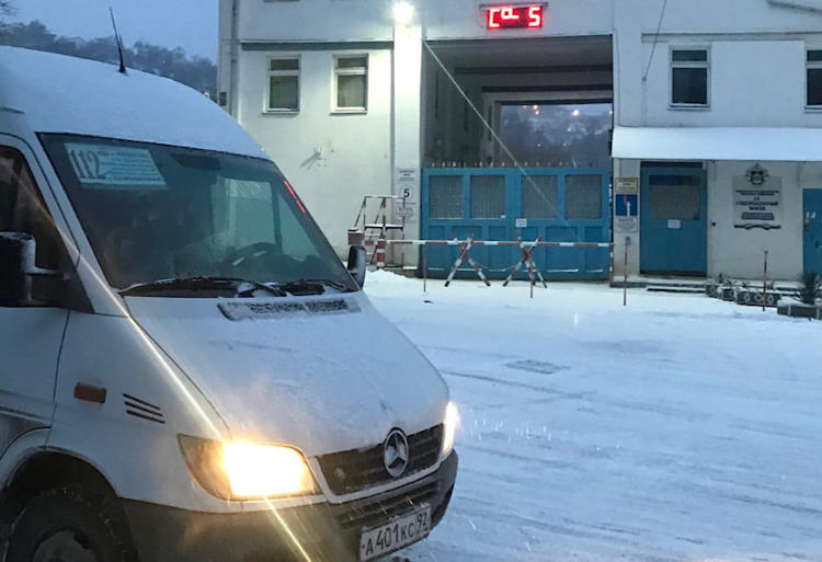 В Севастополе в городском автобусе №112 случился конфликт между пассажиром и водителем
