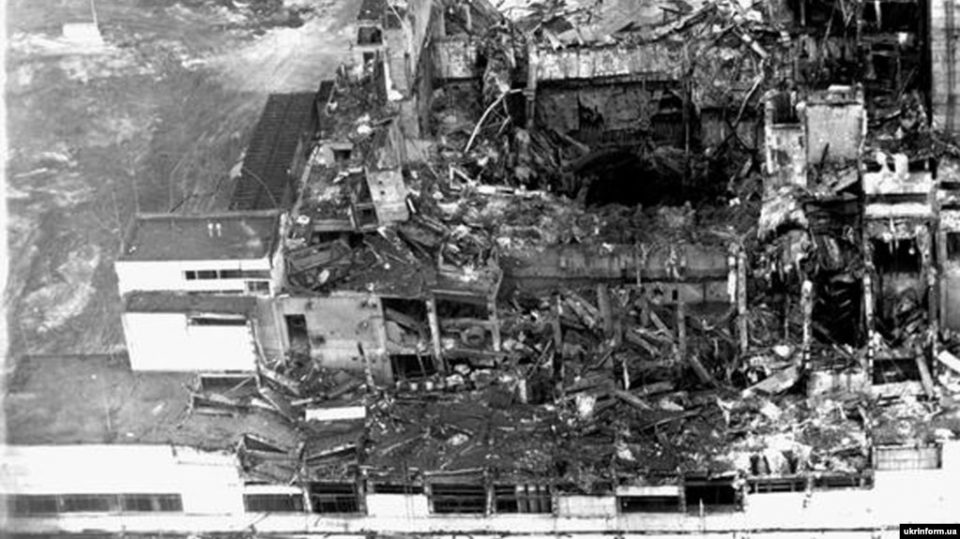 взрыв четвертого блока Чернобыльской атомной электростанции