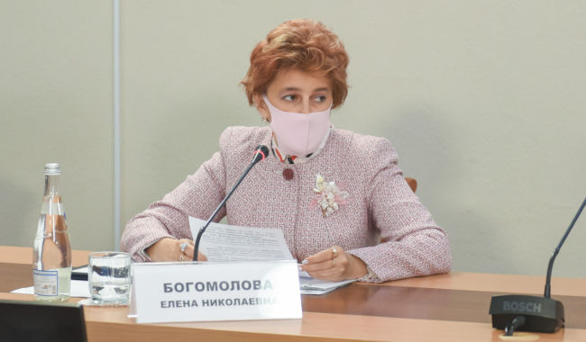 Директор департамента образования Севастополя Елена Богомолова