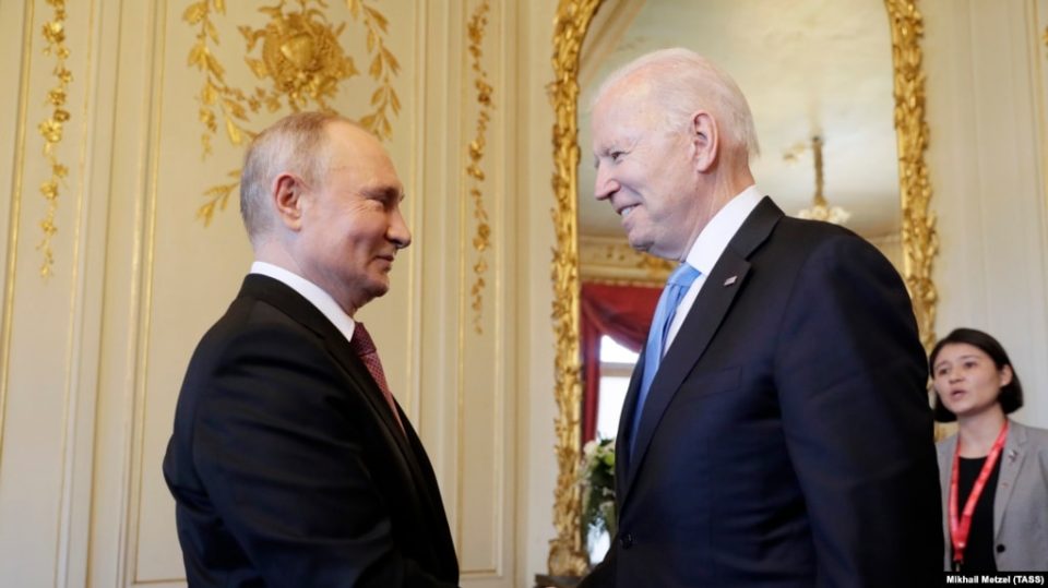 Владимир Путин и Джо Байден