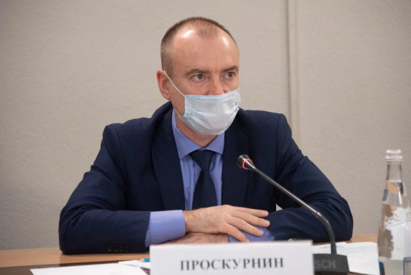 Роман Проскурнин, который до настоящего времени работал в Севастополе главным санитарным врачом, перешел на работу в Симферополь