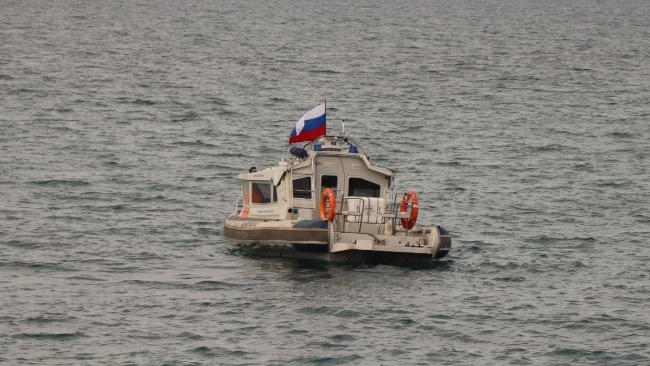 В Севастополе в районе набережной Андрея Первозванного унесло в море несовершеннолетнего отдыхающего.