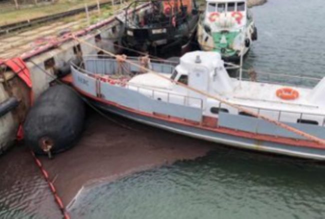 Утечка нефтепродуктов произошла на судне «Леди Лейла» в порту Темрюка 28 сентября