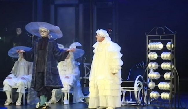 В театре имени Луначарского сегодня начнут показывать «Мнимого больного». Лёгкая и ироничная комедия