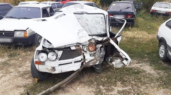 Автомобилем, пассажиром которого была погибшая 16-летняя школьница, также управлял подросток