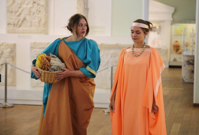 В рамках всероссийской акции «Ночь искусств» представлена первая серия многосерийного фильма о жизни и быте херсонеситов в античное и византийское время «Искусство быть женщиной».