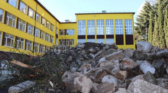 Школу в ялтинской Гаспре отремонтируют заново