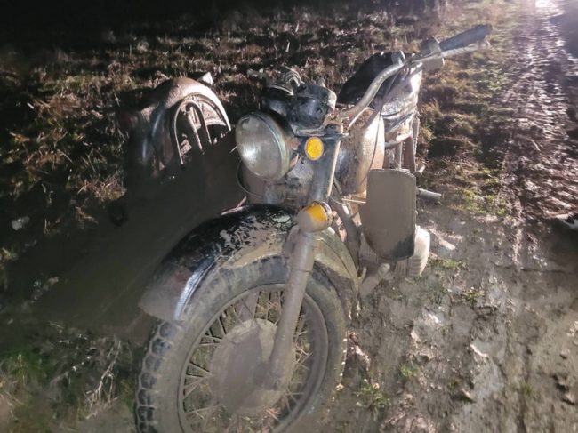 В Джанкойском районе произошло ДТП с участием мотоцикла, в результате чего пострадали трое пассажиров, среди которых – несовершеннолетние