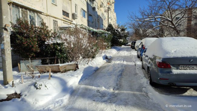 управляющие компании Севастополя не справились с уборкой снега
