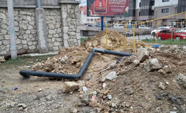 Горожане рассказали о некомпетентном и наплевательском подходе к проведению работ организацией «Современные системы реновации» в Севастополе