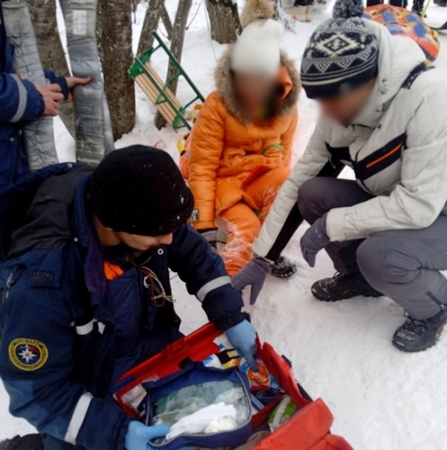 в Крыму в результате зимних катаний травмировано трое детей