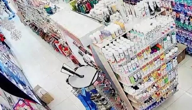 симферополец украл в магазине парфюмерии на 16 тысяч