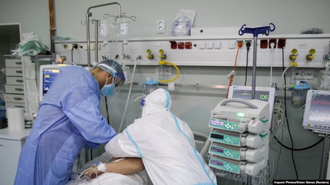 Медики за минувшие сутки подтвердили в Крыму 409 новых случаев заражения коронавирусной инфекцией
