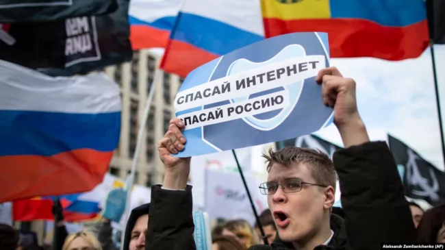 В России за 2021 год посадили 44 человека из-за высказываний в интернете
