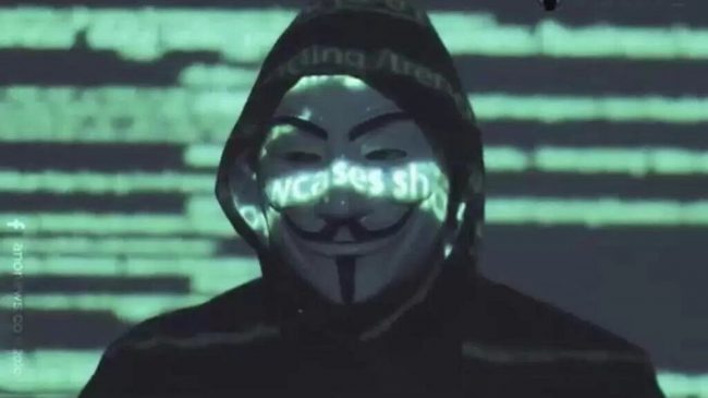 хакерская группировка Anonymous объявила кибервойну России из-за ее нападения на Украину