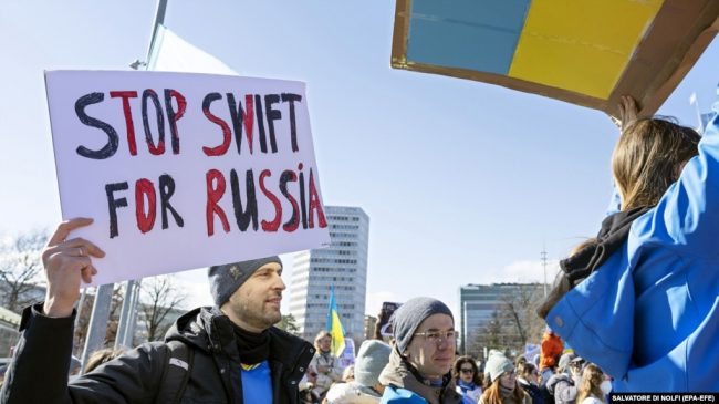 Акции протеста в Швейцарии из-за российского вторжения на территорию Украины