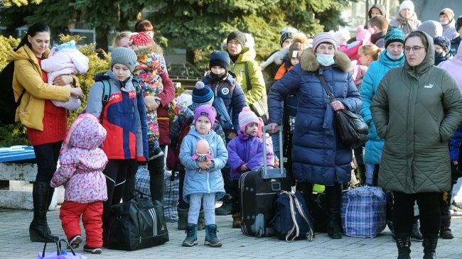 В Севастополь прибыло уже около 16 тысяч беженцев