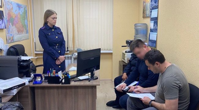 Трое высокопоставленных сотрудников управления МВД России по Симферополю попались на взятке в особо крупном размере