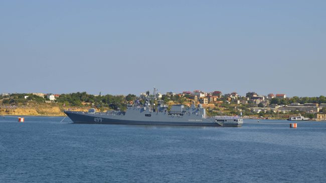 фрегат "Адмирал Макаров"