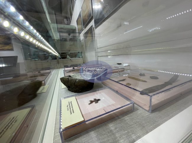 На выставке в Херсонесе Таврическом представлены более 120 подлинных археологических артефактов из музея «Каменная могила»